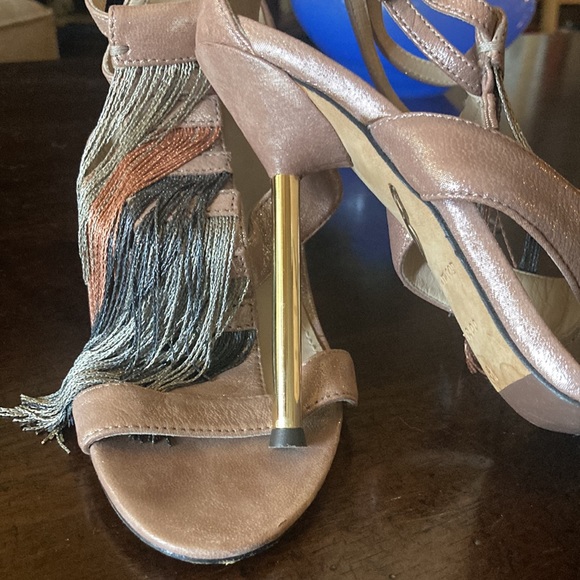 Bryan Atwood, Lenoir Rose Gold, Metallic, Fringe, Stiletto heel. Size 5.5 - Picture 4 of 9